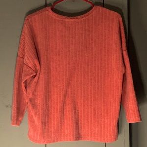 Very comfy long sleeve!!